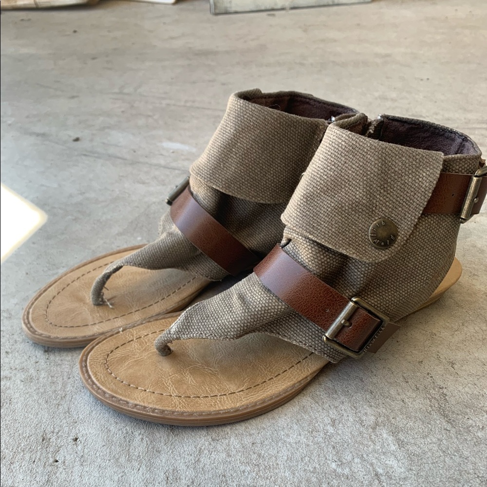 BLOWFISH MALIBLU gladiator sandals shoes Size 8